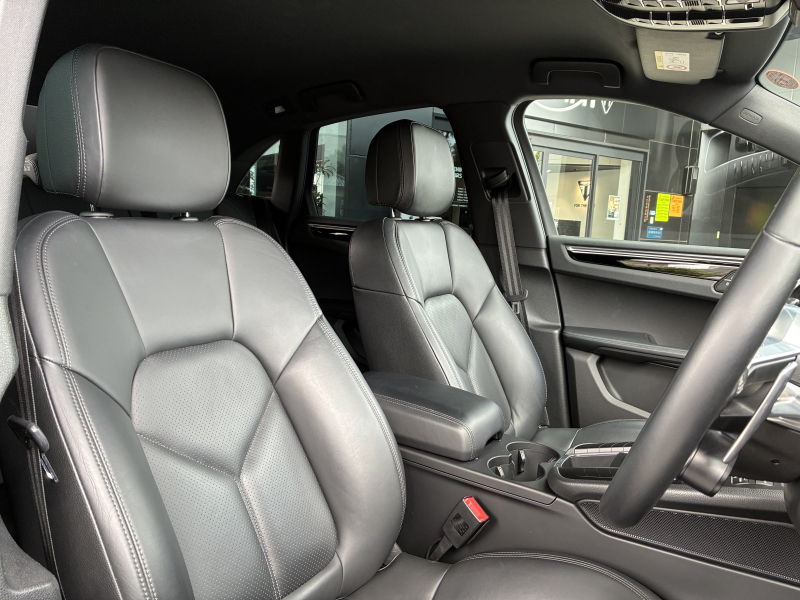 ポルシェ マカン 中古車