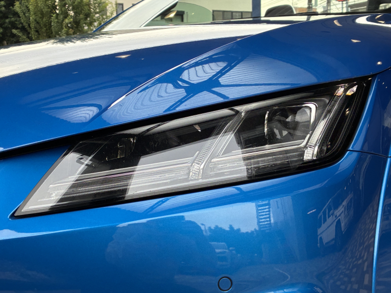 アウディ TT RS ロードスター 中古車