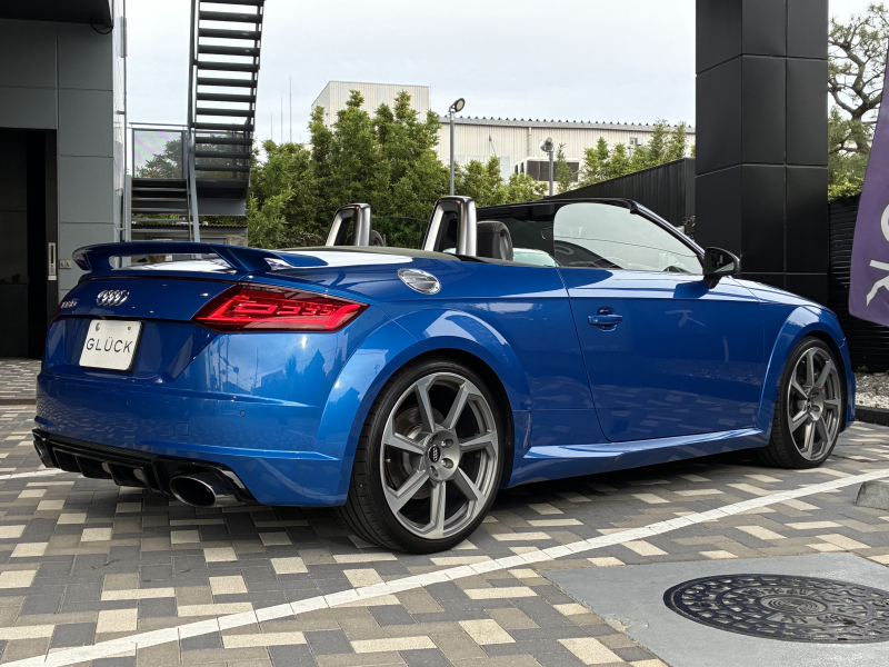 アウディ TT RS ロードスター 中古車