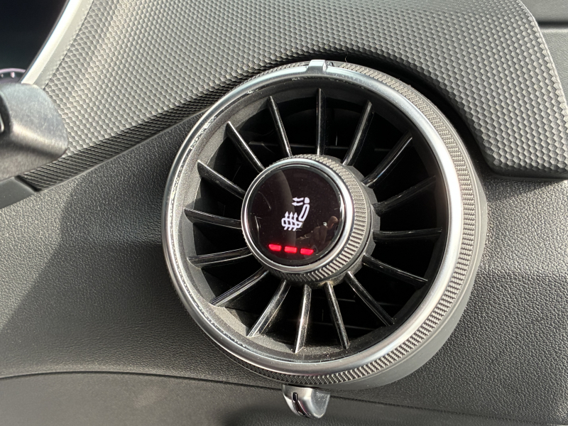 アウディ TT RS ロードスター 中古車