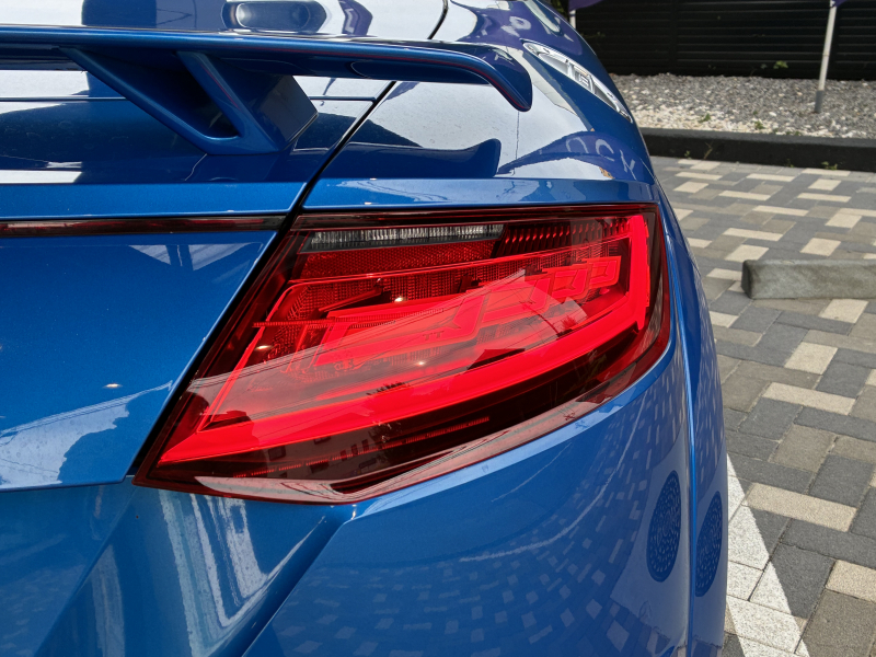 アウディ TT RS ロードスター 中古車