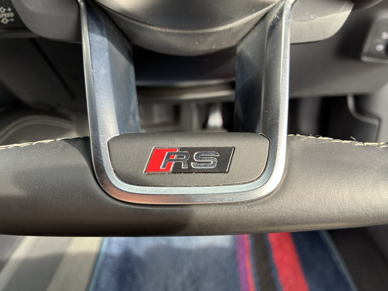 アウディ TT RS ロードスター 中古車