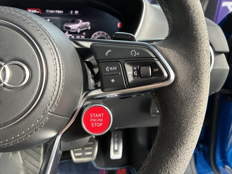 アウディ TT RS ロードスター 中古車