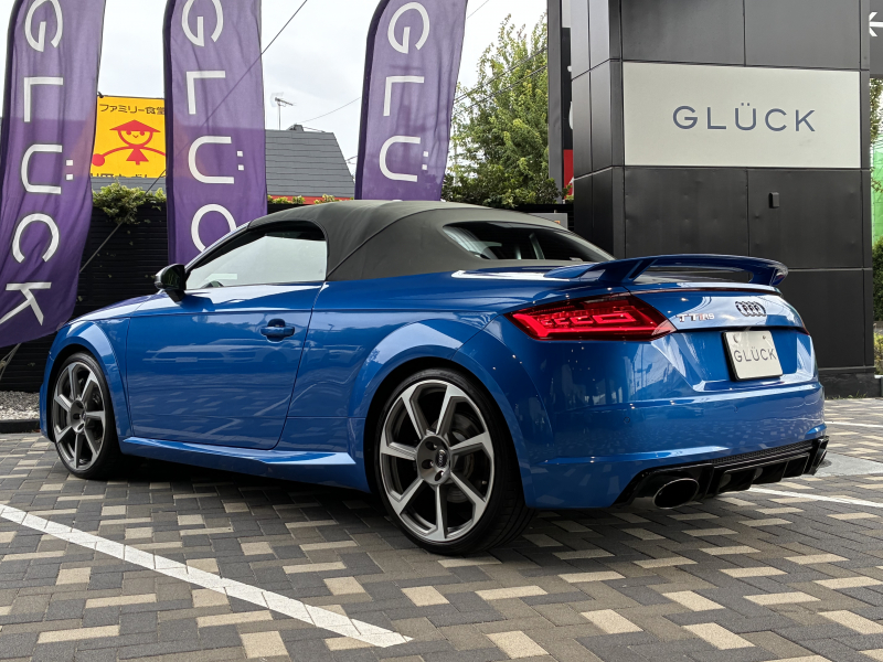 アウディ TT RS ロードスター 中古車