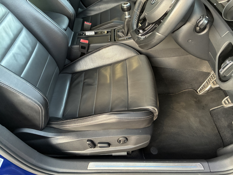 フォルクスワーゲン ゴルフ 中古車