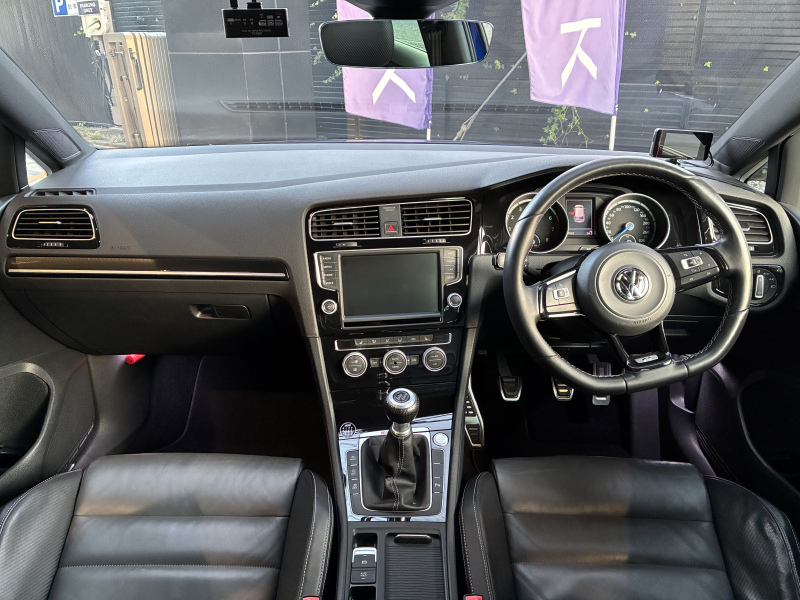 フォルクスワーゲン ゴルフ 中古車