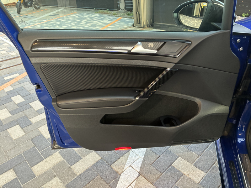 フォルクスワーゲン ゴルフ 中古車