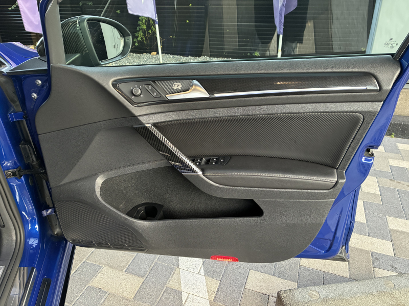 フォルクスワーゲン ゴルフ 中古車