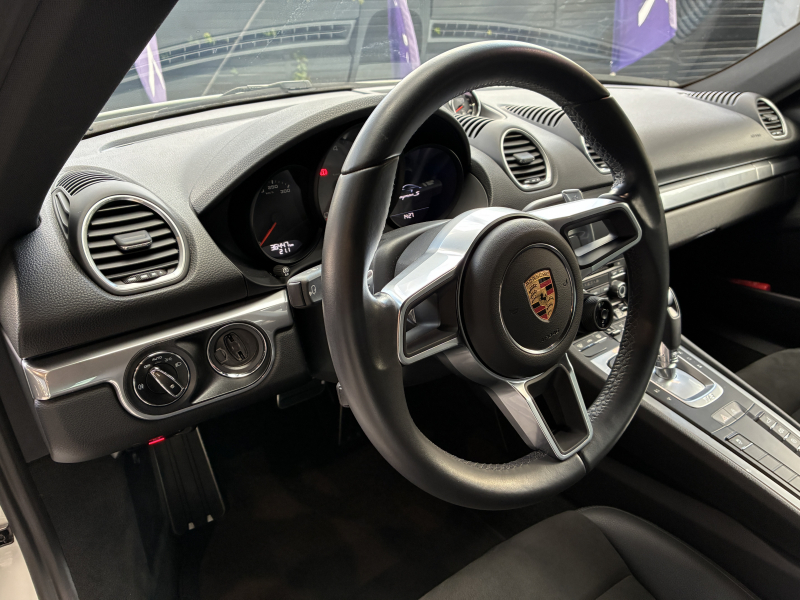 ポルシェ 718 ケイマン 中古車