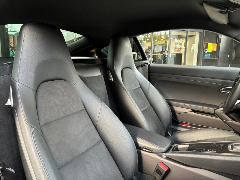 ポルシェ 718 ケイマン 中古車