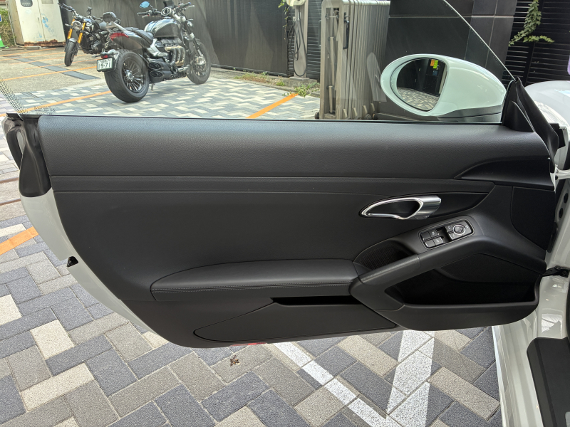 ポルシェ 718 ケイマン 中古車