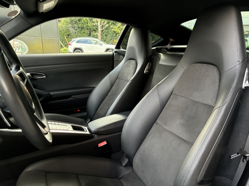 ポルシェ 718 ケイマン 中古車