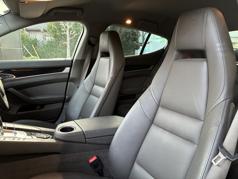 ポルシェ パナメーラ 中古車