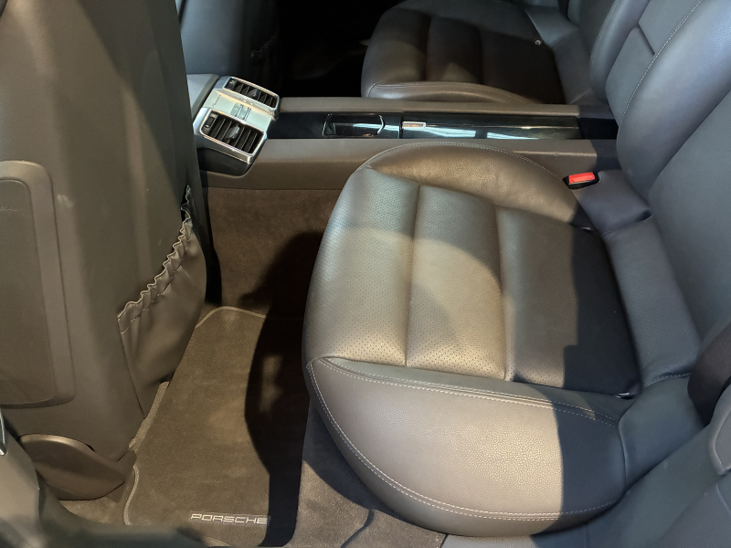 ポルシェ パナメーラ 中古車