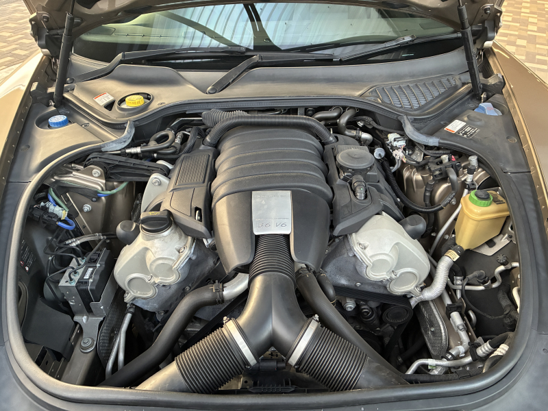 ポルシェ パナメーラ 中古車