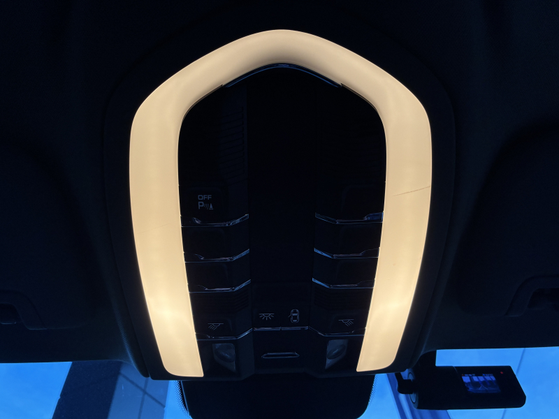 ポルシェ パナメーラ 中古車