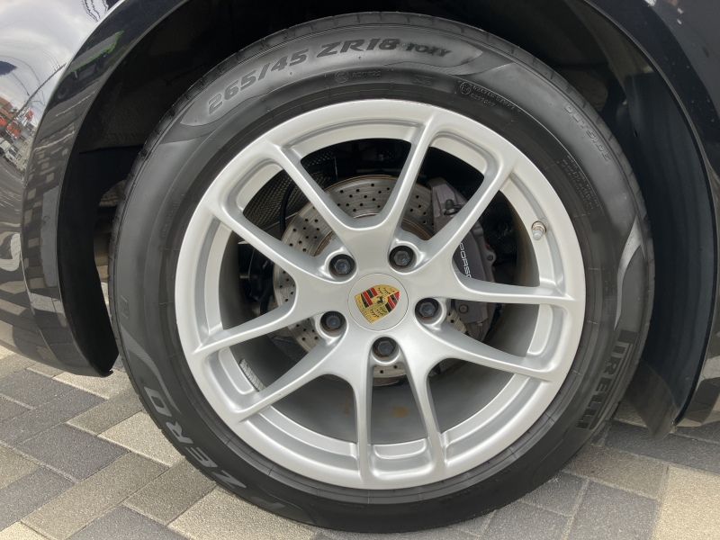 ポルシェ 718 ケイマン 中古車