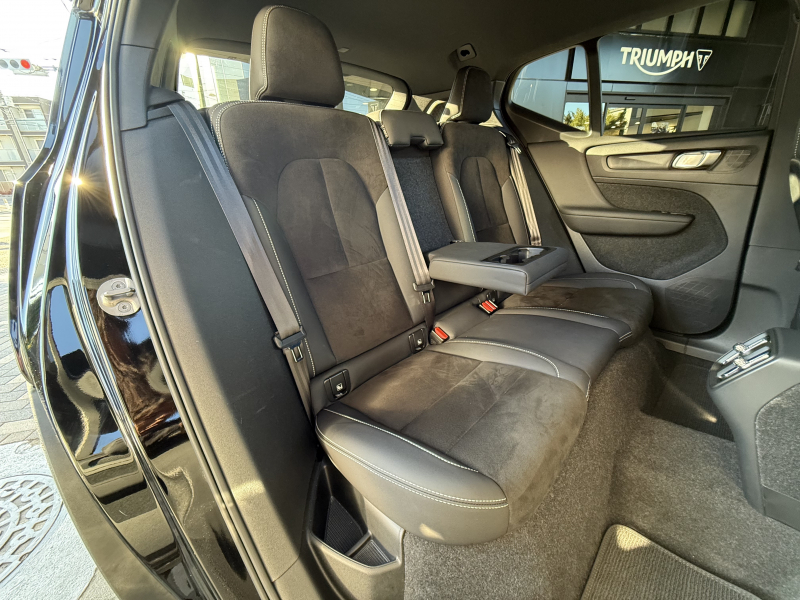 ボルボ XC40 中古車