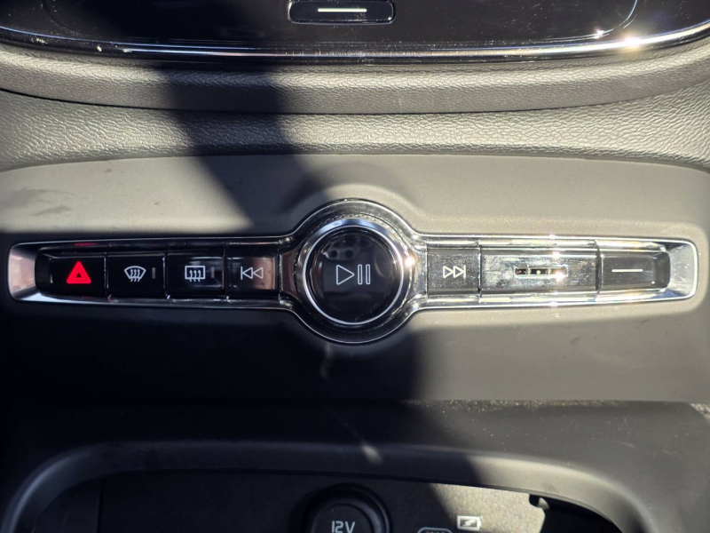 ボルボ XC40 中古車