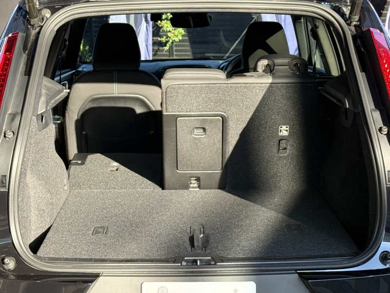 ボルボ XC40 中古車