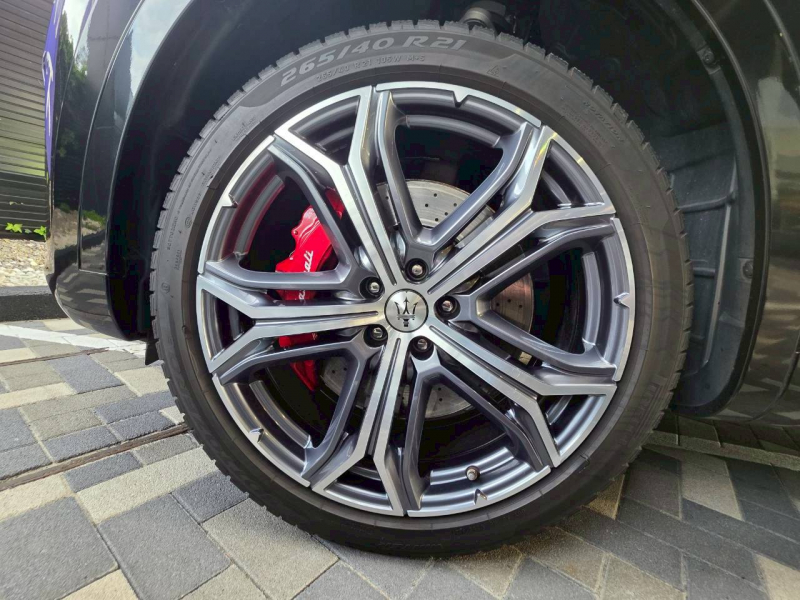 マセラティ レヴァンテ 中古車