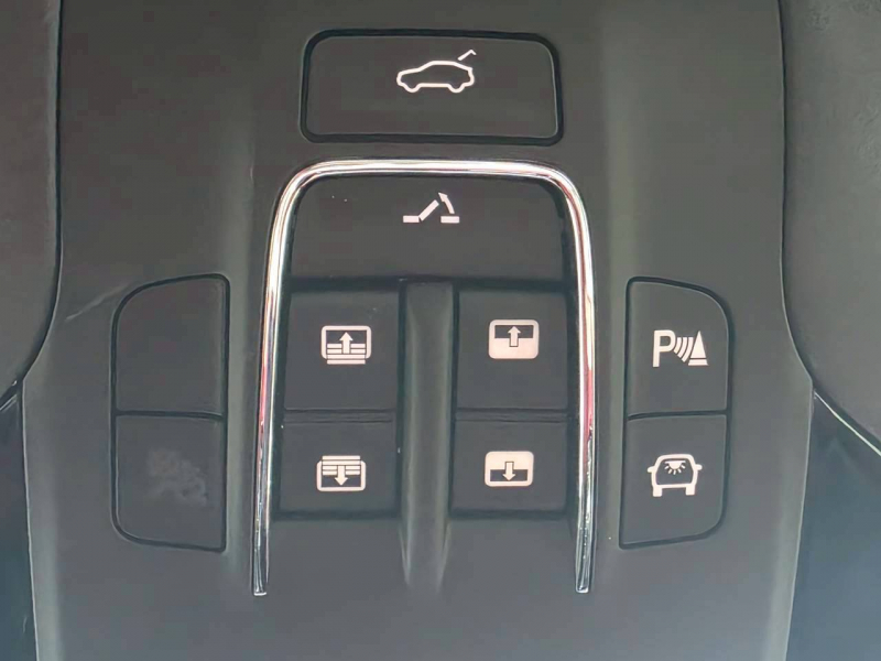 マセラティ レヴァンテ 中古車