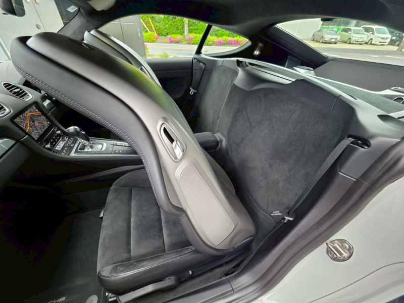 ポルシェ 718 ケイマン 中古車