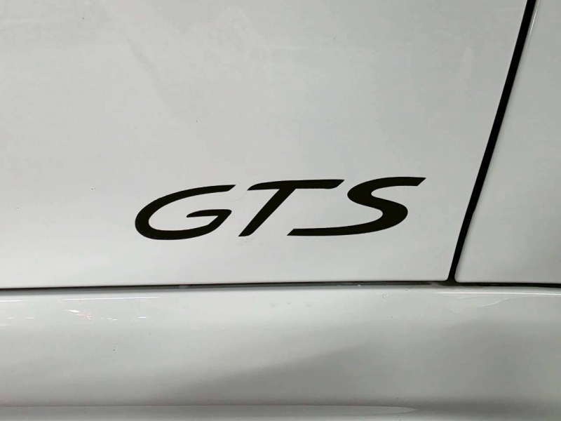 ポルシェ 718 ケイマン 中古車