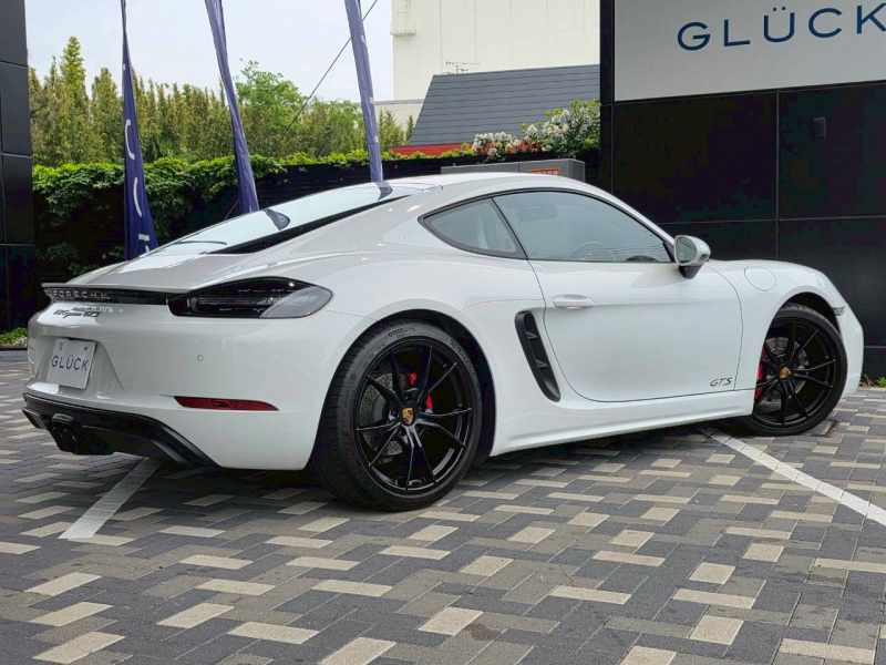 ポルシェ 718 ケイマン 中古車