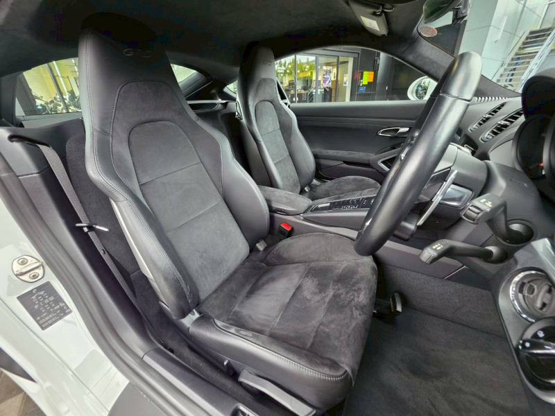 ポルシェ 718 ケイマン 中古車