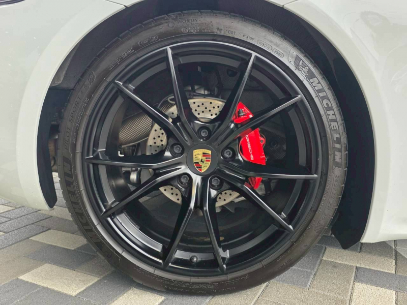 ポルシェ 718 ケイマン 中古車