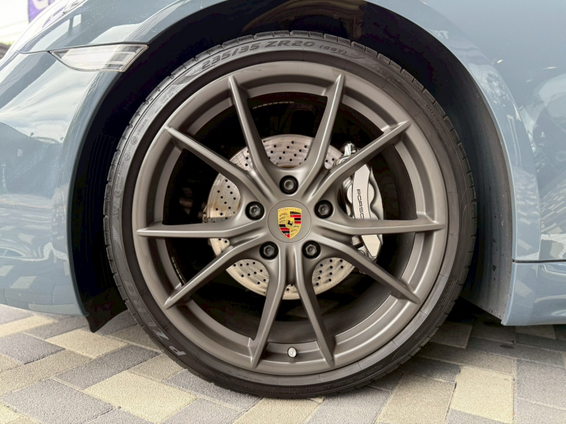 ポルシェ 718 ケイマン 中古車