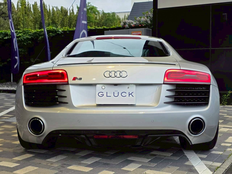 アウディ R8 中古車
