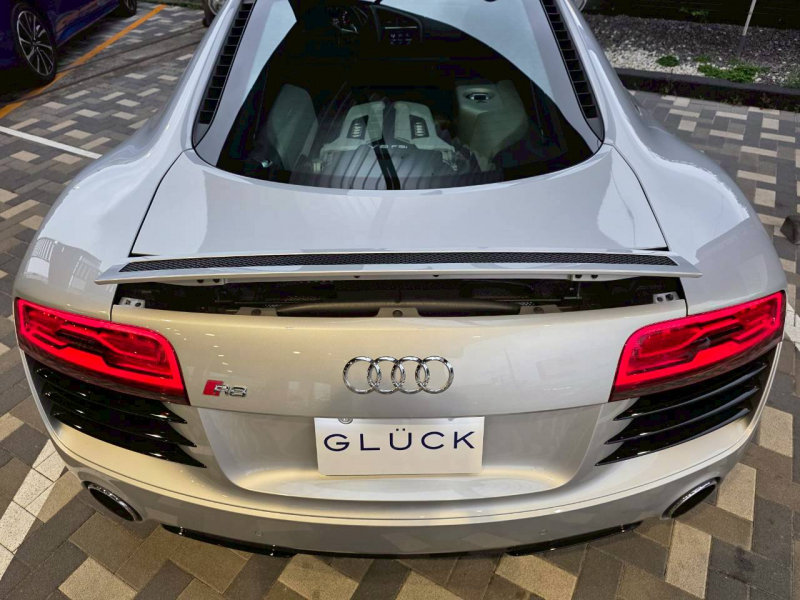 アウディ R8 中古車