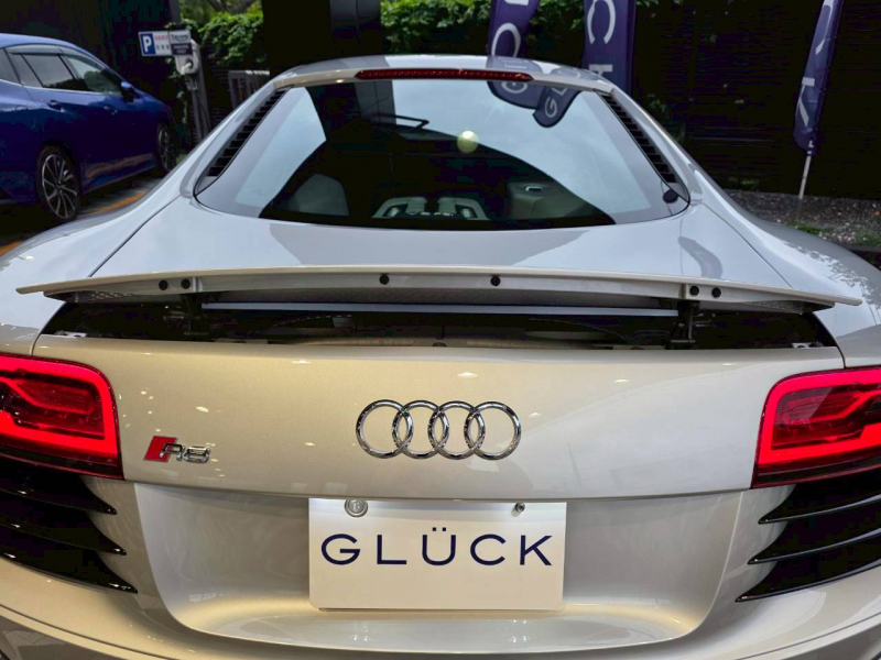 アウディ R8 中古車