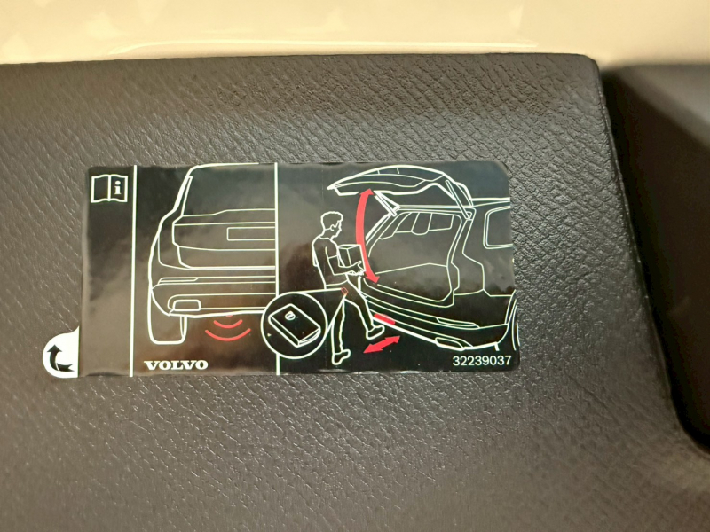 ボルボ XC90 中古車