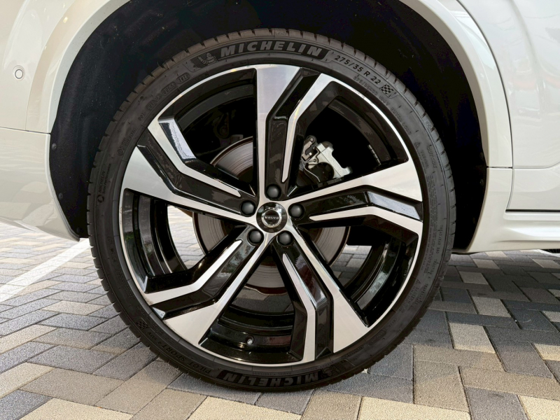 ボルボ XC90 中古車