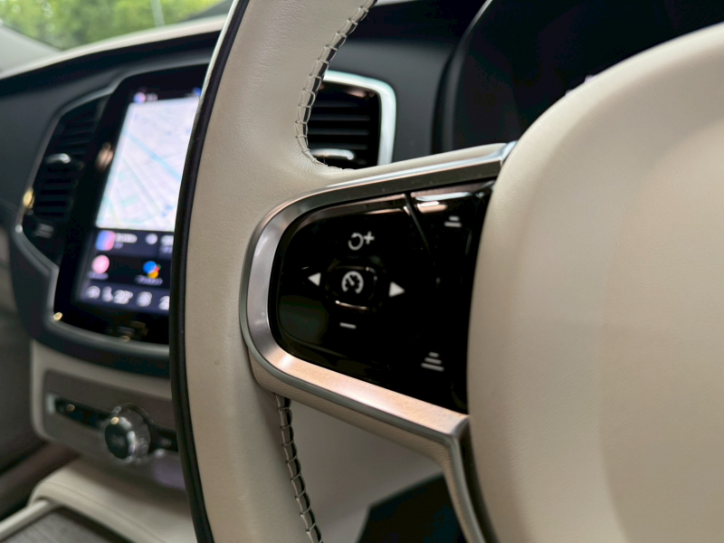 ボルボ XC90 中古車