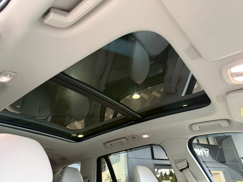 ボルボ XC90 中古車