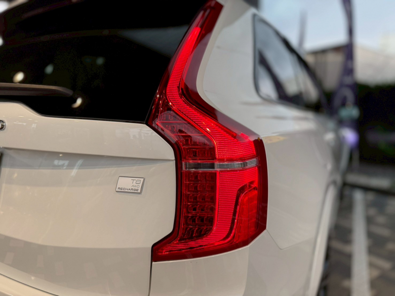 ボルボ XC90 中古車