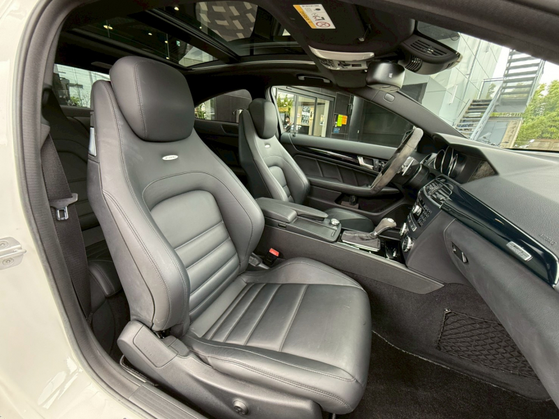 AMG Cクラス 中古車
