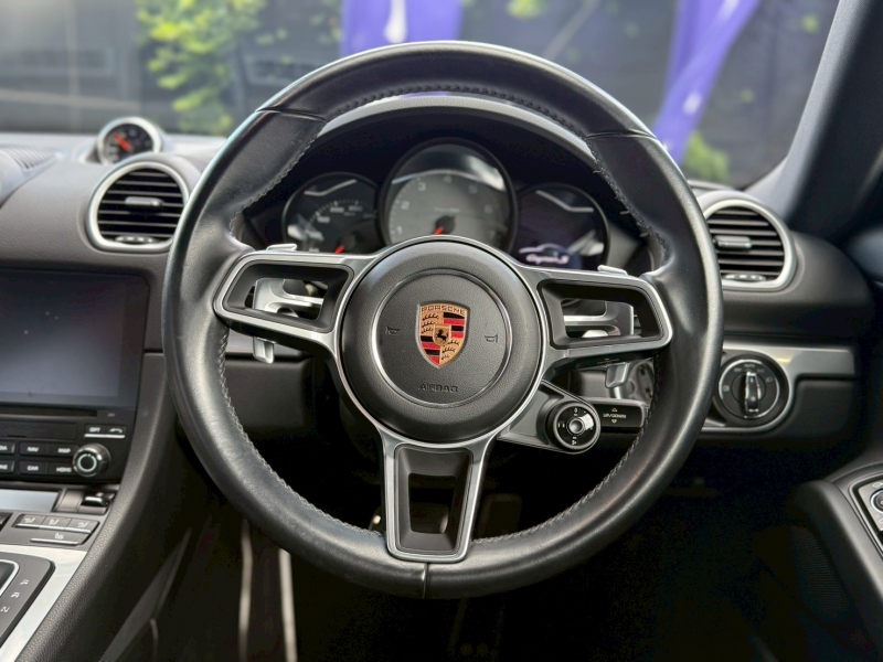 ポルシェ 718 ケイマン 中古車
