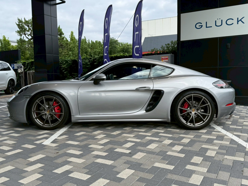 ポルシェ 718 ケイマン 中古車