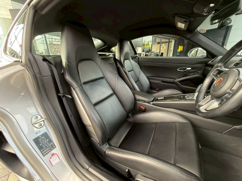 ポルシェ 718 ケイマン 中古車
