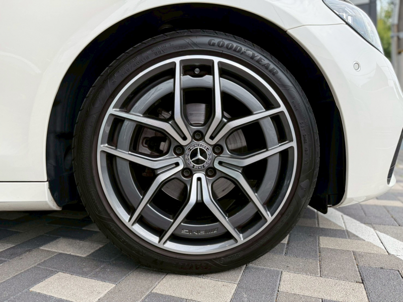 メルセデスベンツ Eクラス 中古車