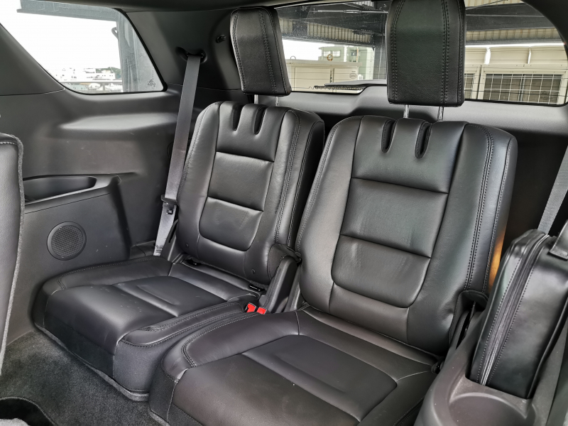 フォード エクスプローラー 中古車