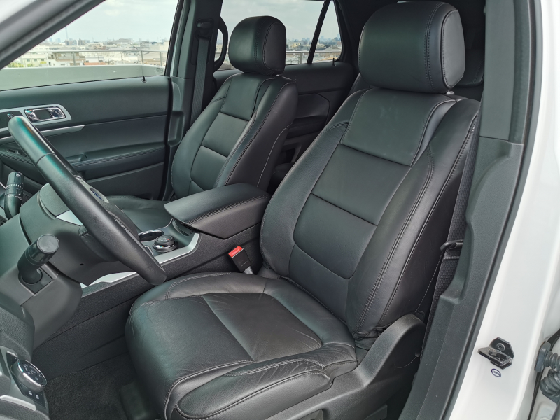 フォード エクスプローラー 中古車