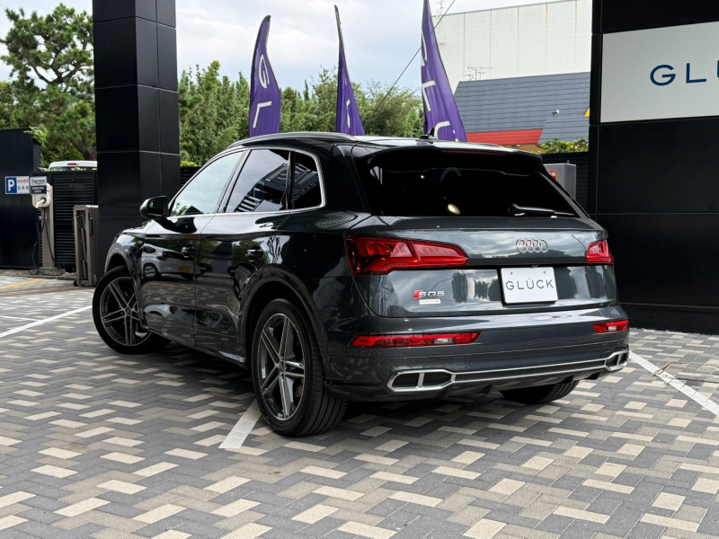 アウディ SQ5 中古車