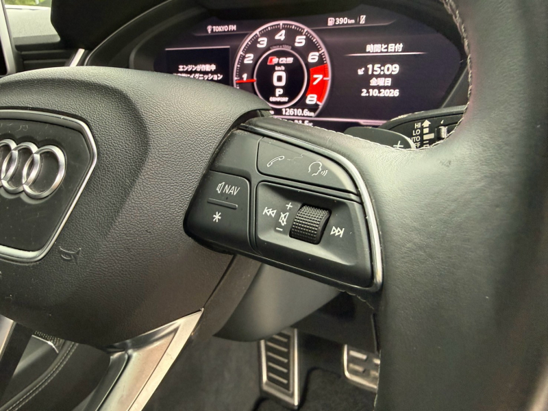 アウディ SQ5 中古車