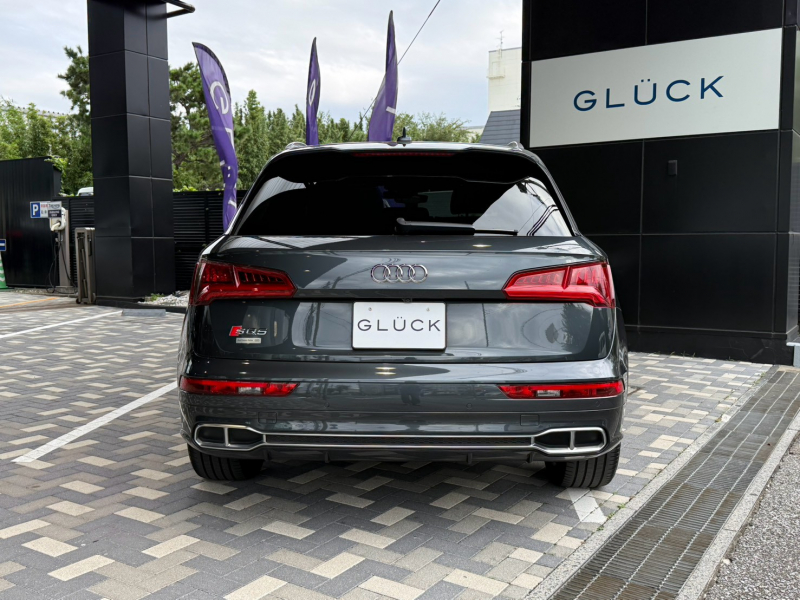 アウディ SQ5 中古車